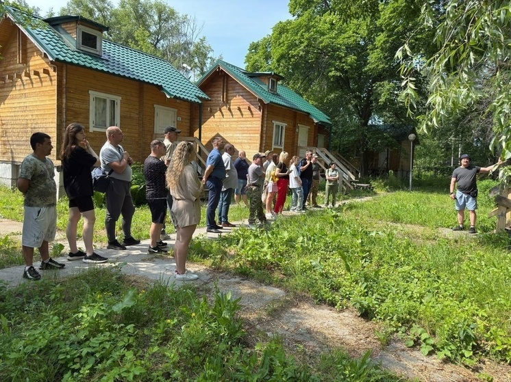 Накануне выпускники и слушатели «Школы Героев», представители муниципальных районов, городских округов и ветераны СВО приехали на полуостров Копылово