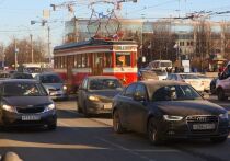 В Санкт-Петербурге водителей просят отказаться от поездок на авто на время ПМЭФ