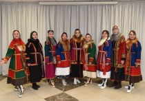 В переводе: «Красивая суконная паница»